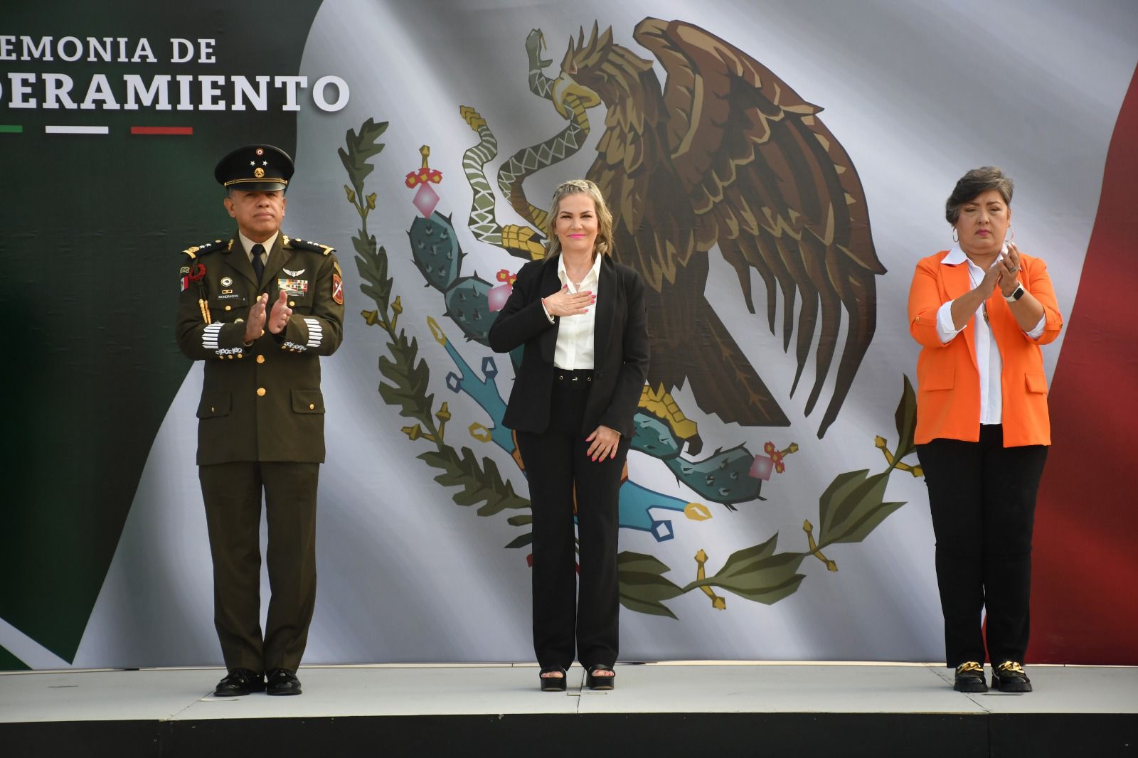 Abanderan a escoltas de instituciones educativas en PN