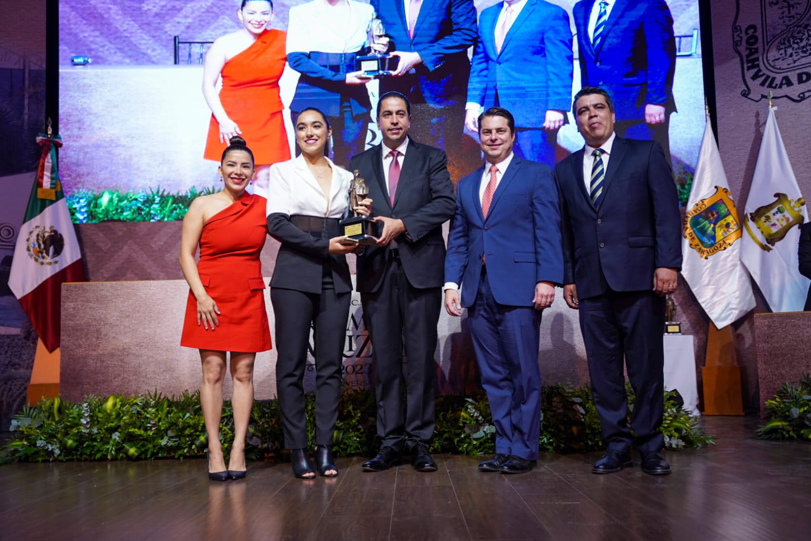 Celebran 43 aniversario de la ciudad con la presea “Miguel Ramos Arizpe”