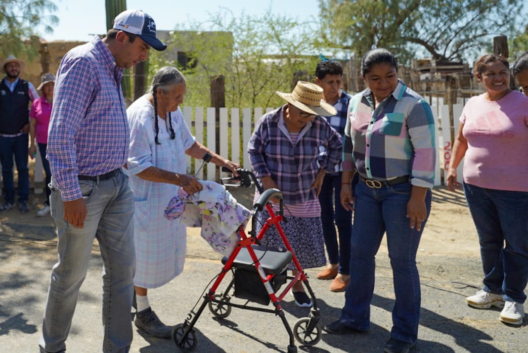 Entrega Chema Morales rehabilitación de camino rural en “El Panal”