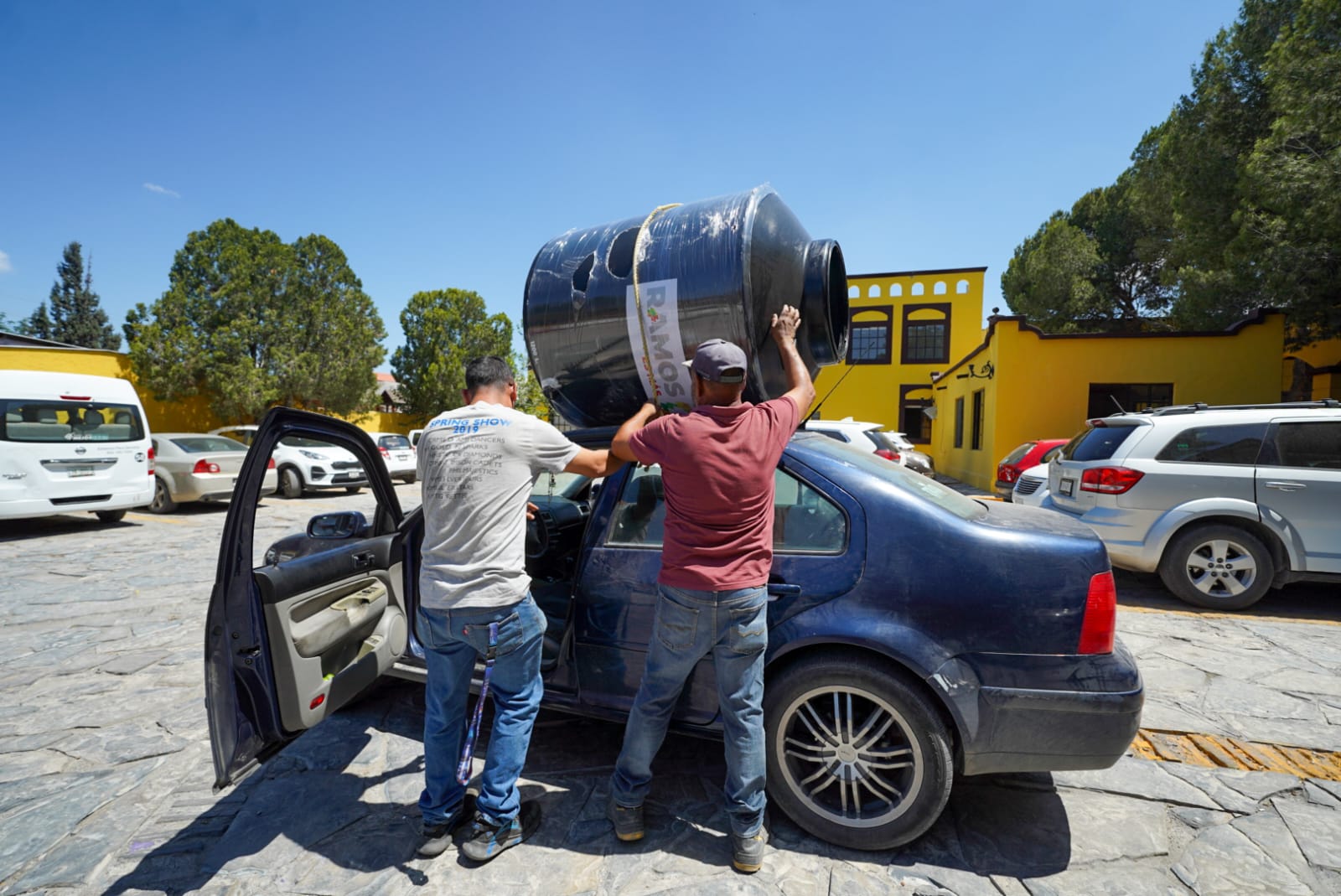 Ofrece gobierno de Ramos tinacos a bajo costo
