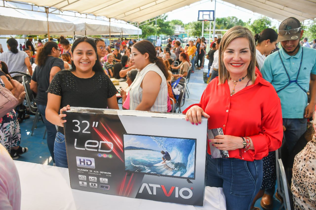 Llevan programa “Mi canasta básica” a la División del Norte