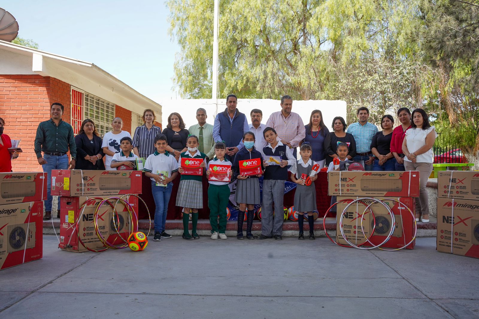 Más de 13 mil alumnos ramosarizpenses beneficiados con “Mejora tu escuela”