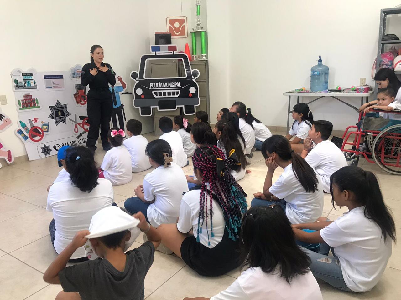 Policía municipal de Ramos Arizpe continúa con pláticas de prevención de riesgos entre menores