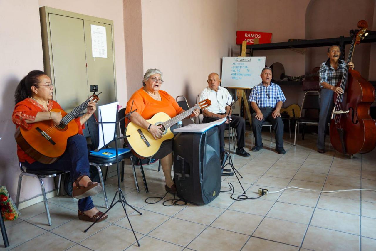 Fortalecen salud física y mental desde la casa del adulto mayor en Ramos Arizpe
