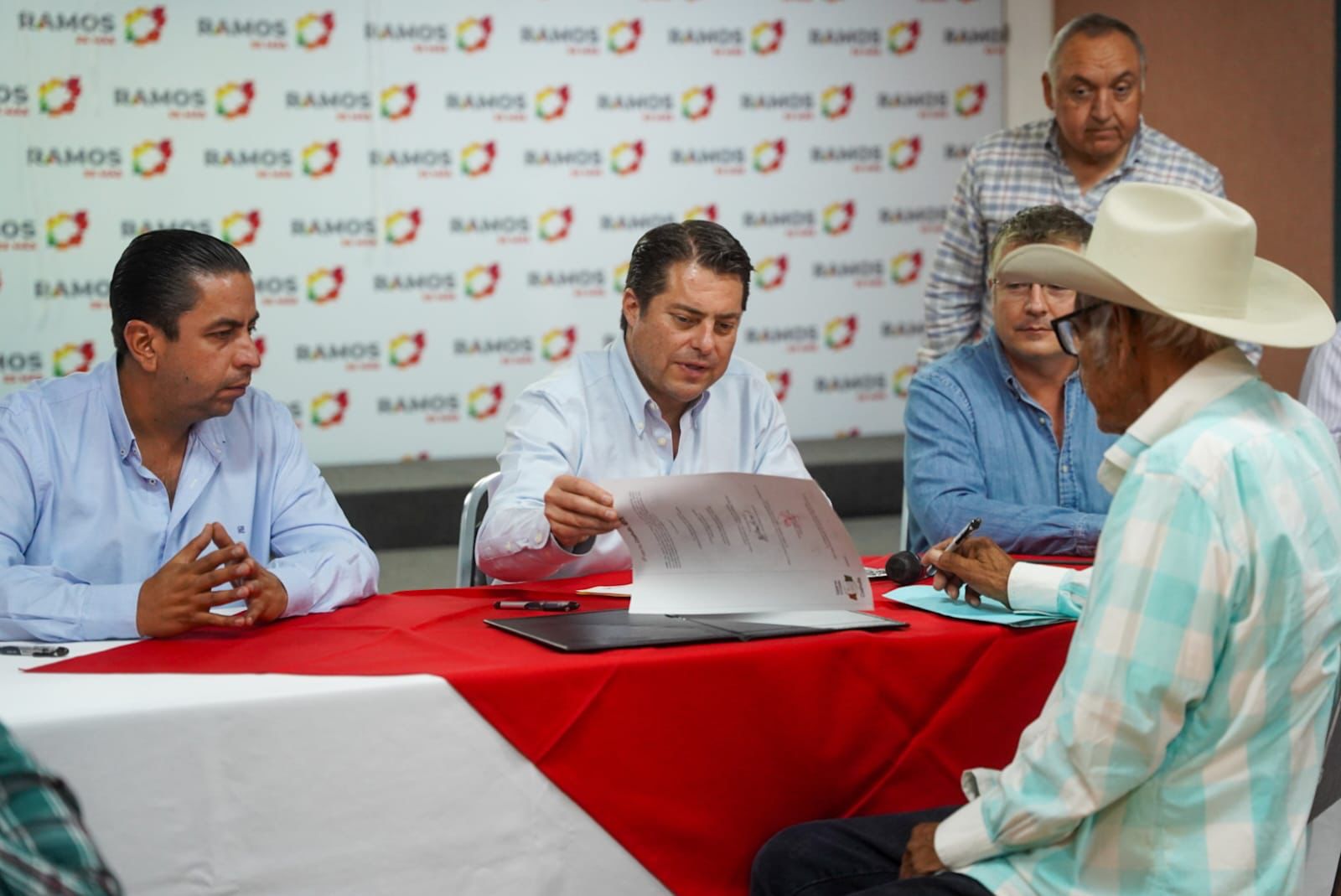 Apoya municipio escrituración para ejidatarios de “San Miguel”