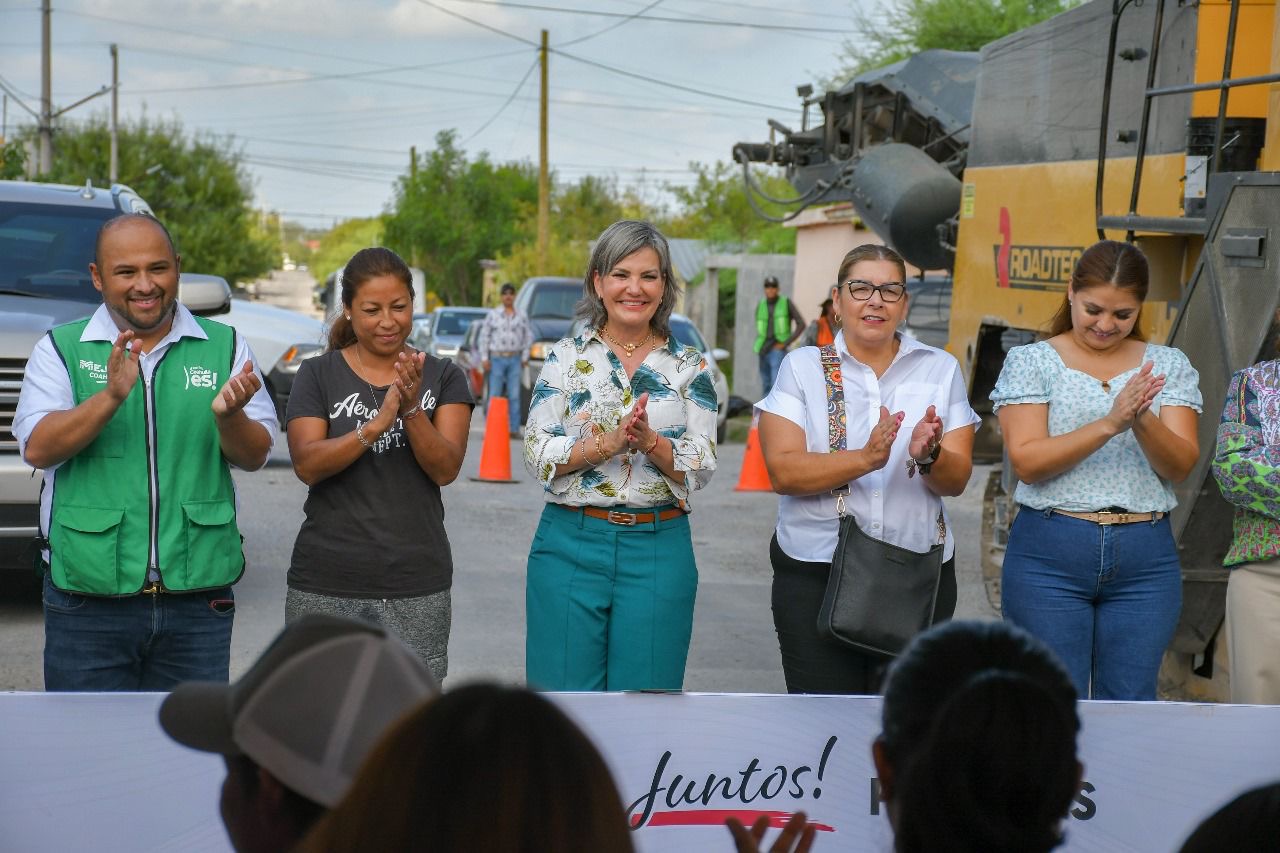 Continúa pavimentación en colonias con el programa “3 de 3”