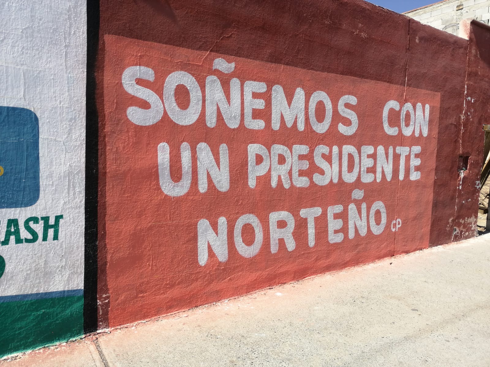 Invade “presidente norteño” bardas en Coahuila