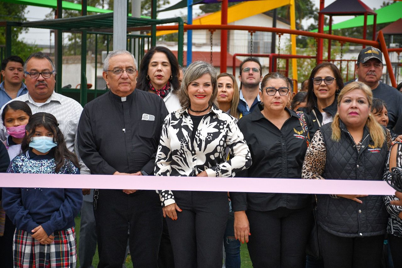 Entrega Alcaldesa pavimentación y mejoramiento de espacios públicos