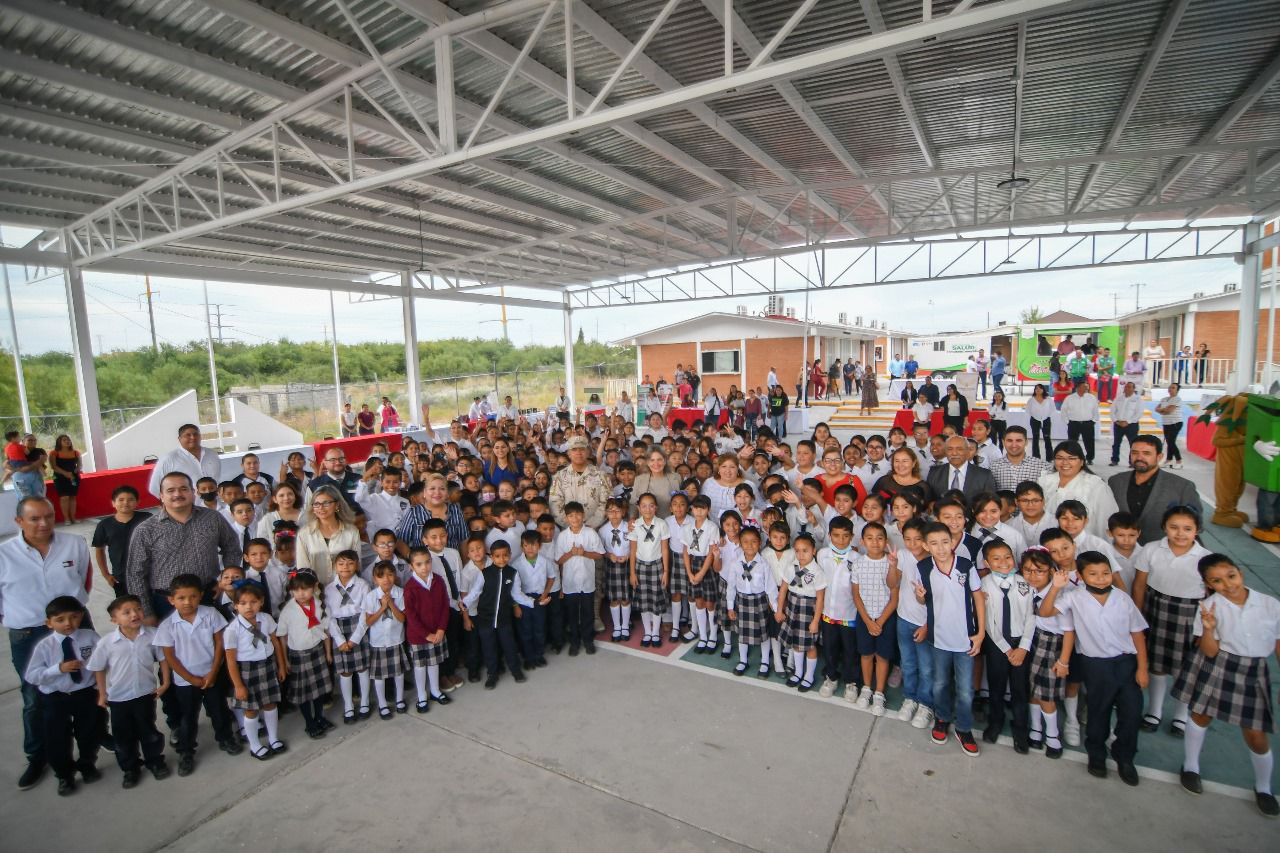 Entregan techumbre en primaria Carlota Guajardo