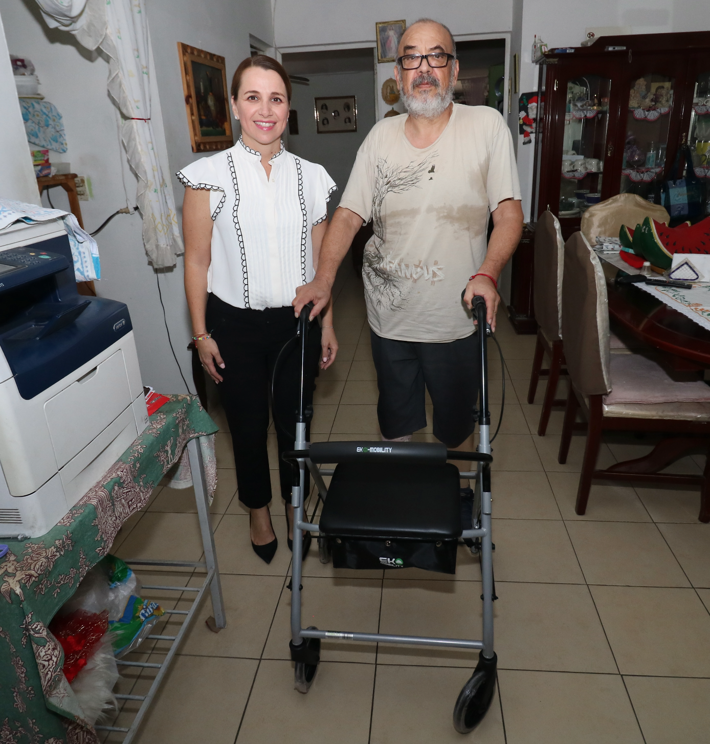 Inicia María Bárbara semana con intensa gira de trabajo por Saltillo 