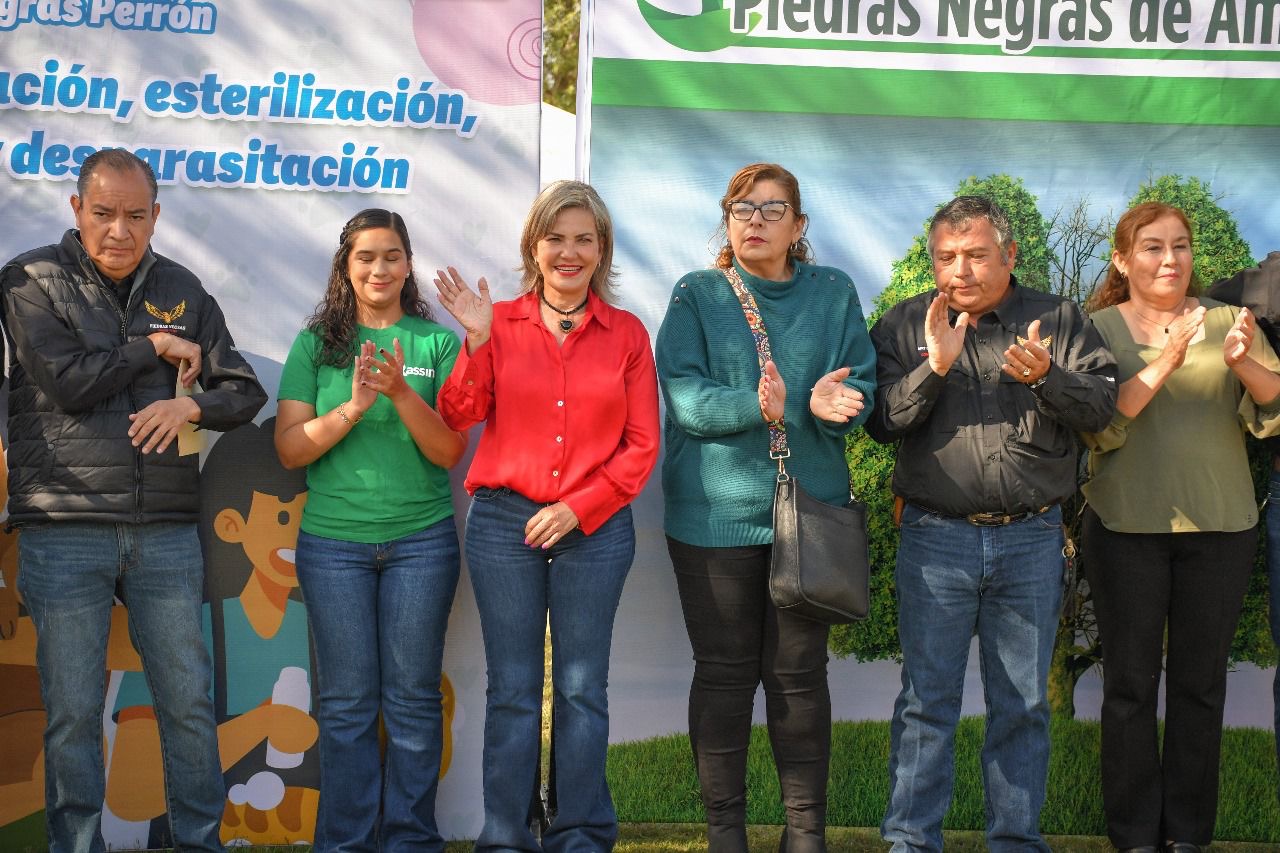 Promueven cuidado ecológico con doble campaña en la Macroplaza