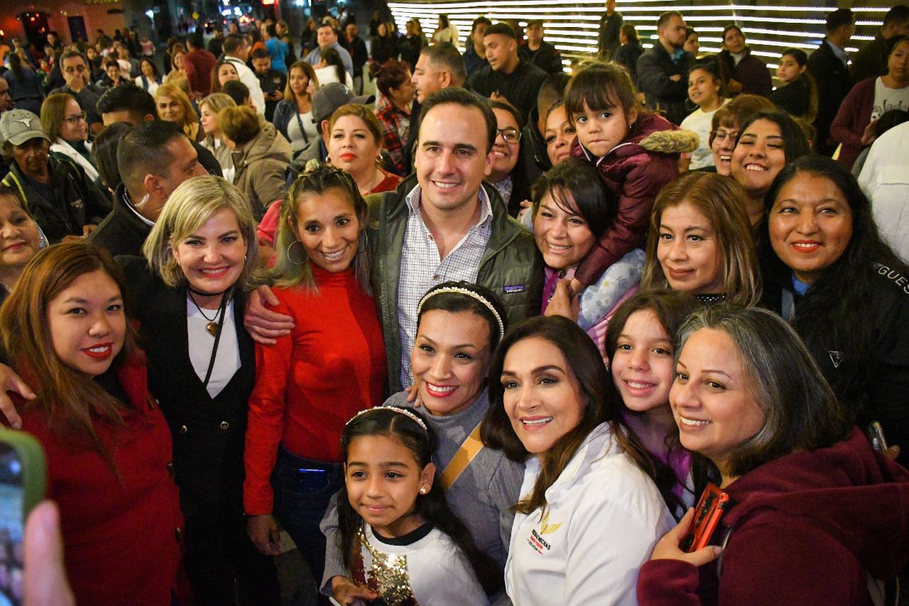 Disfrutan en familia Villamagia en Piedras Negras