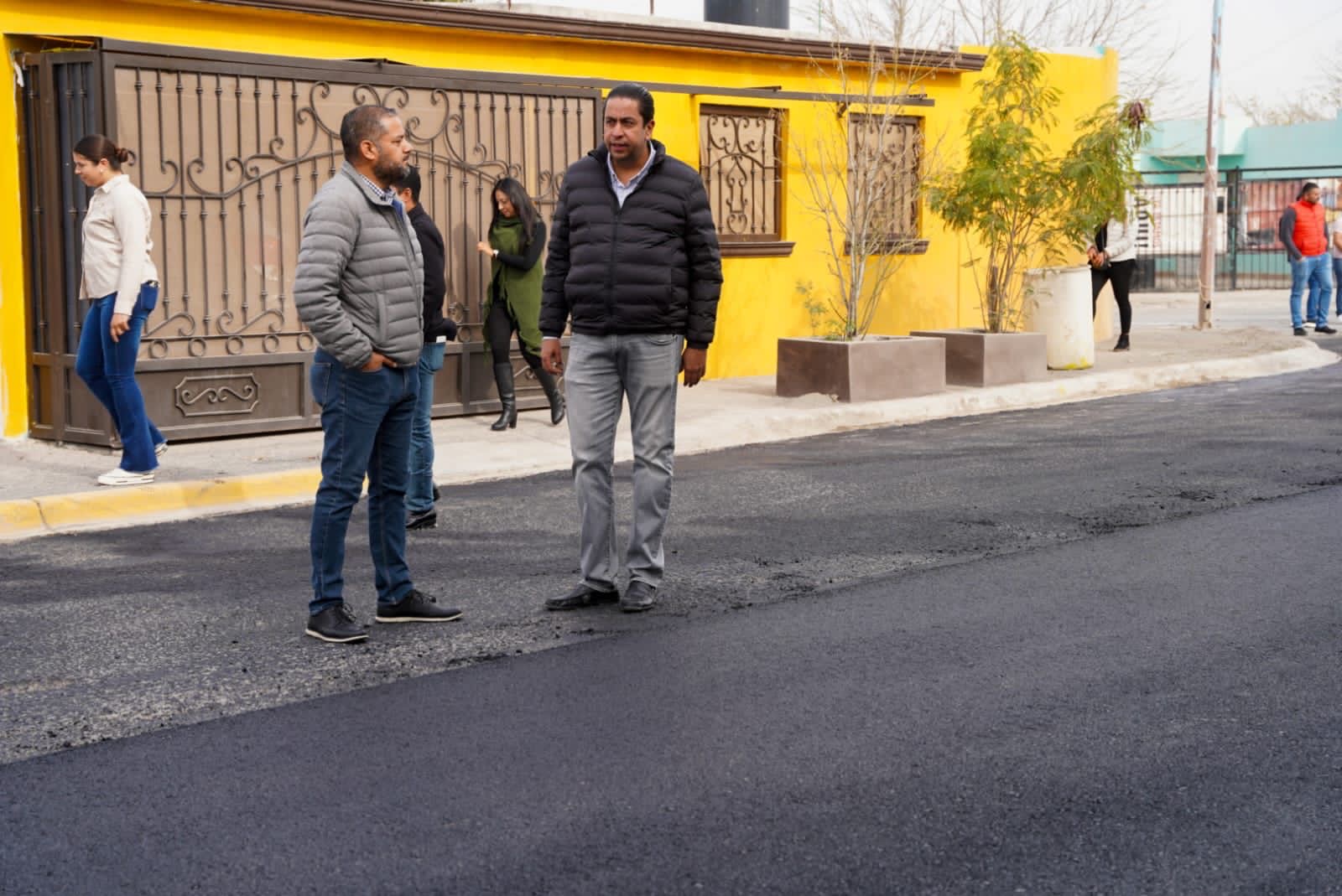 Chema Morales lleva recarpeteo a Balcones de Santa Fe