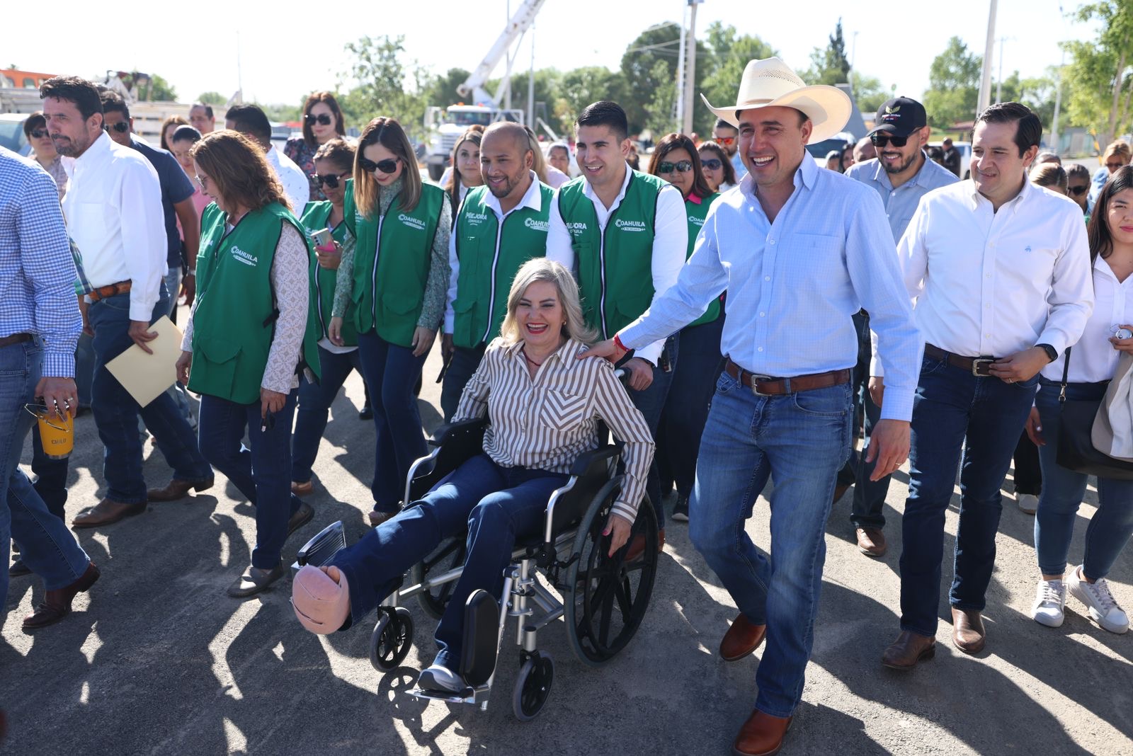 Supervisan gobernador y alcaldesa obras en Piedras Negras