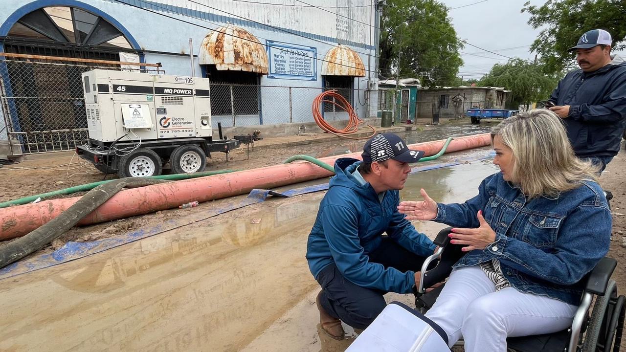 Supervisan trabajos de introducción de colector de 30 pulgadas en la colonia Bravo
