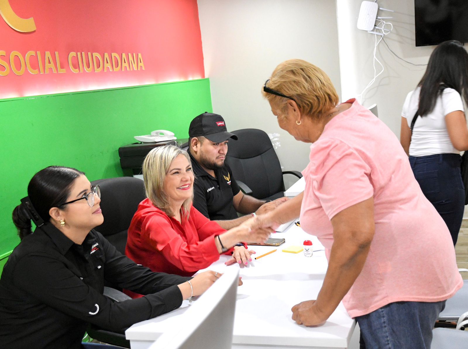 Continúa alcaldesa con audiencias ciudadanas “Martes contigo”