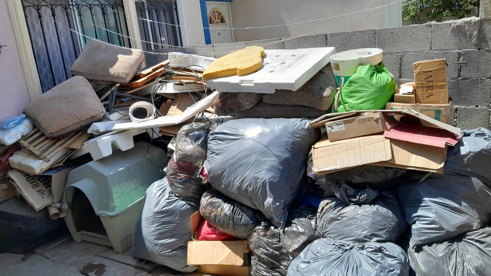 Continúan con “descacharrización” en todo Ramos Arizpe