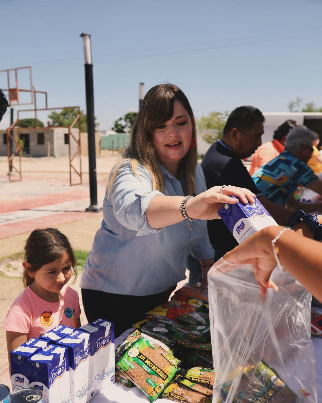 Brigadas de servicios del DIF Ramos Arizpe benefician a familias del campo