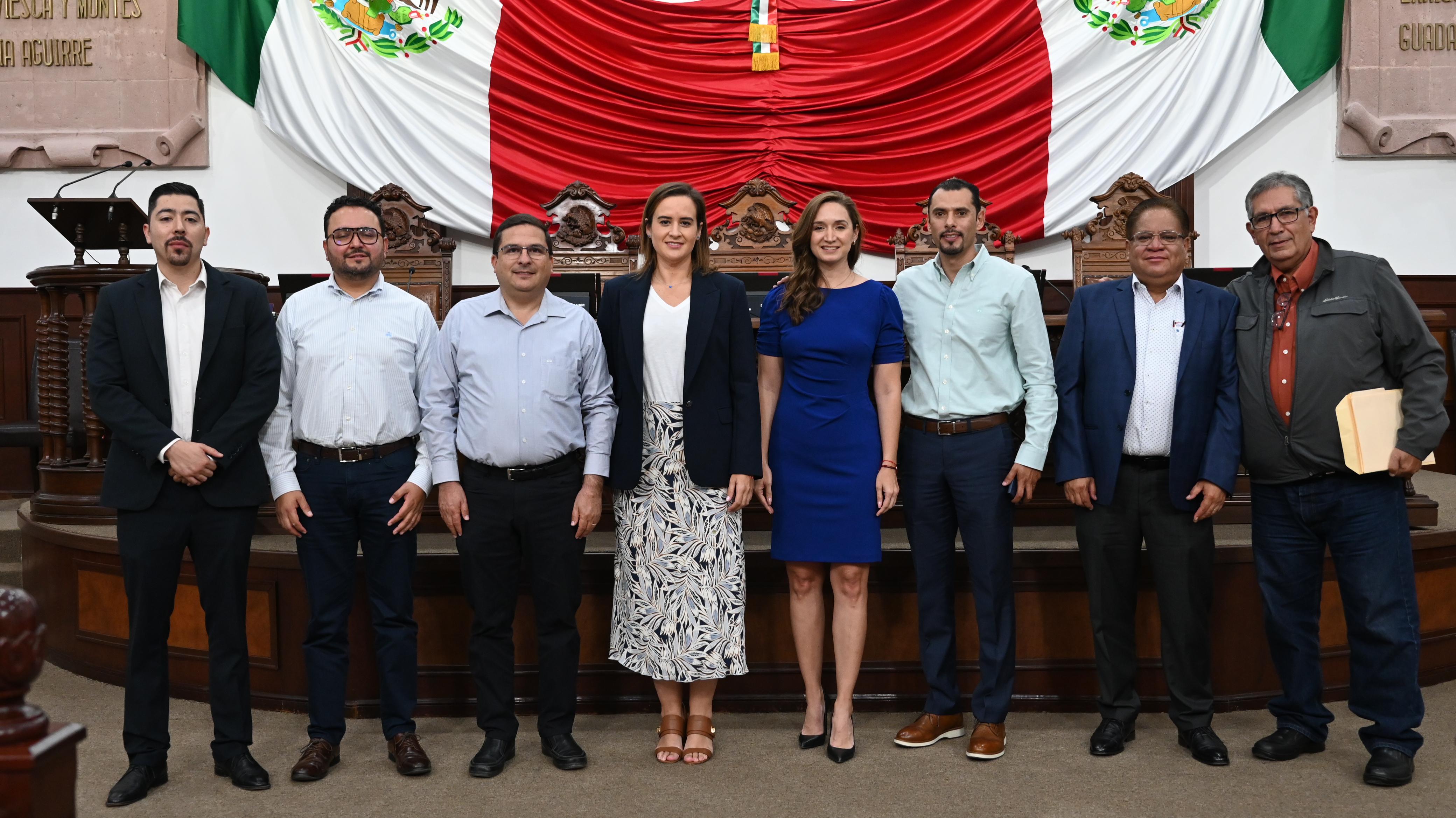 Capacita Congreso a municipios