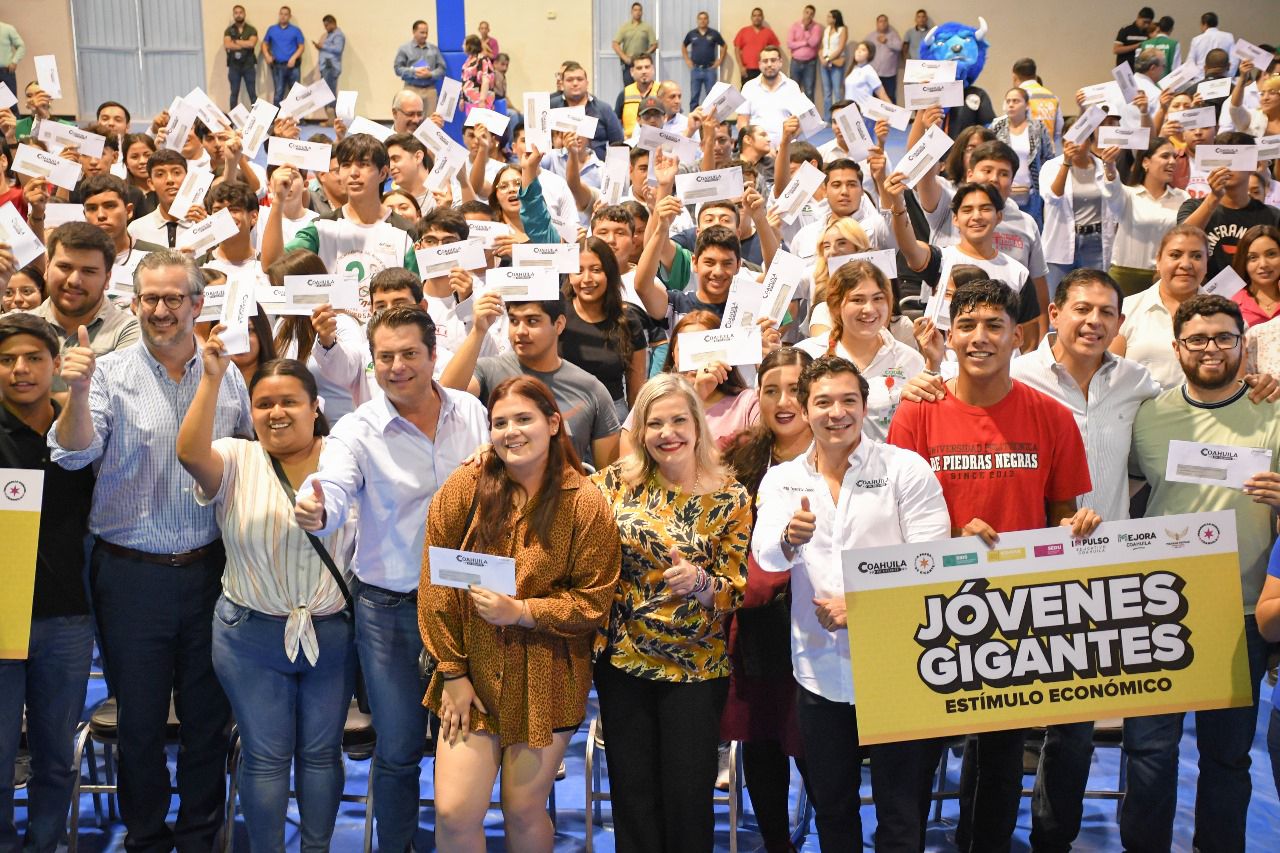 Destaca alcaldesa impulso del Gobernador a los jóvenes