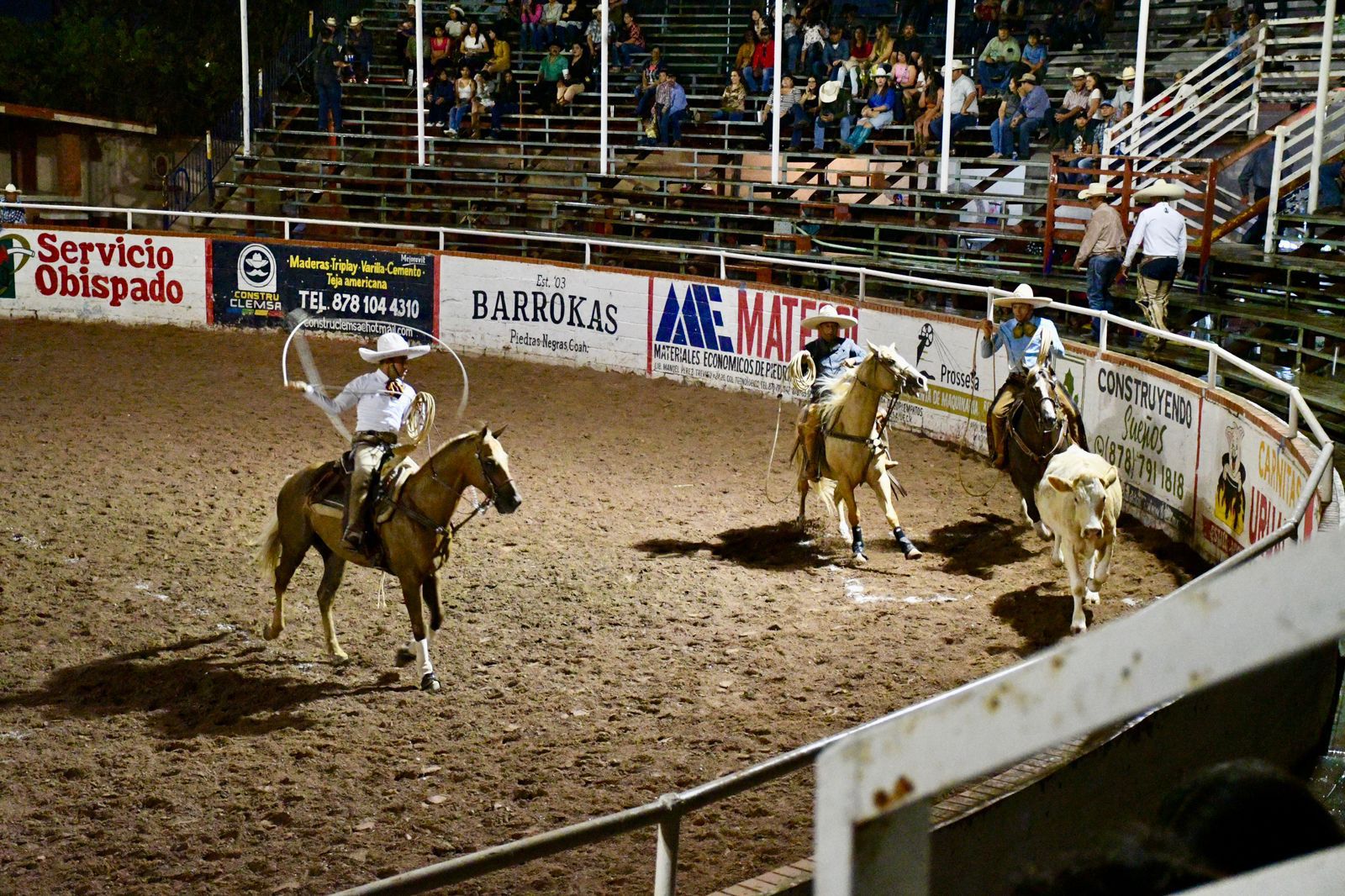 Organizan gran charreada para celebrar las fiestas patrias