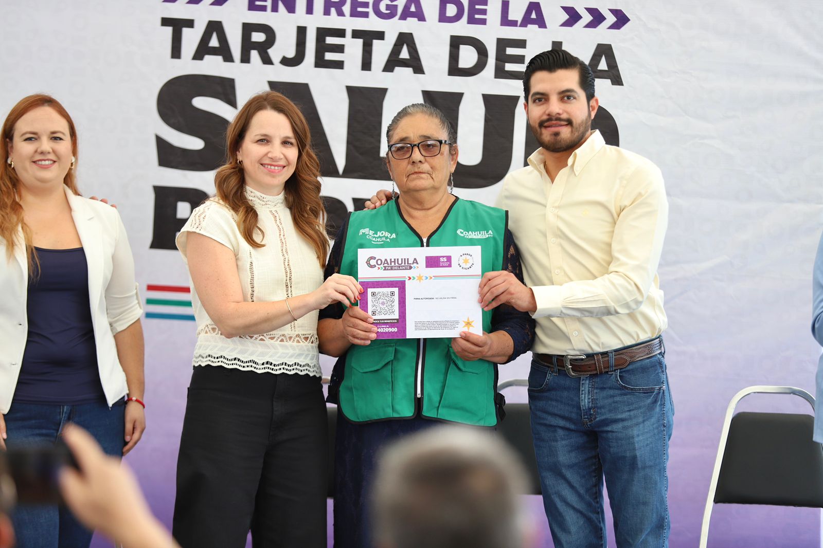 Destaca María Bárbara programa de Salud Popular implementado por Manolo Jiménez