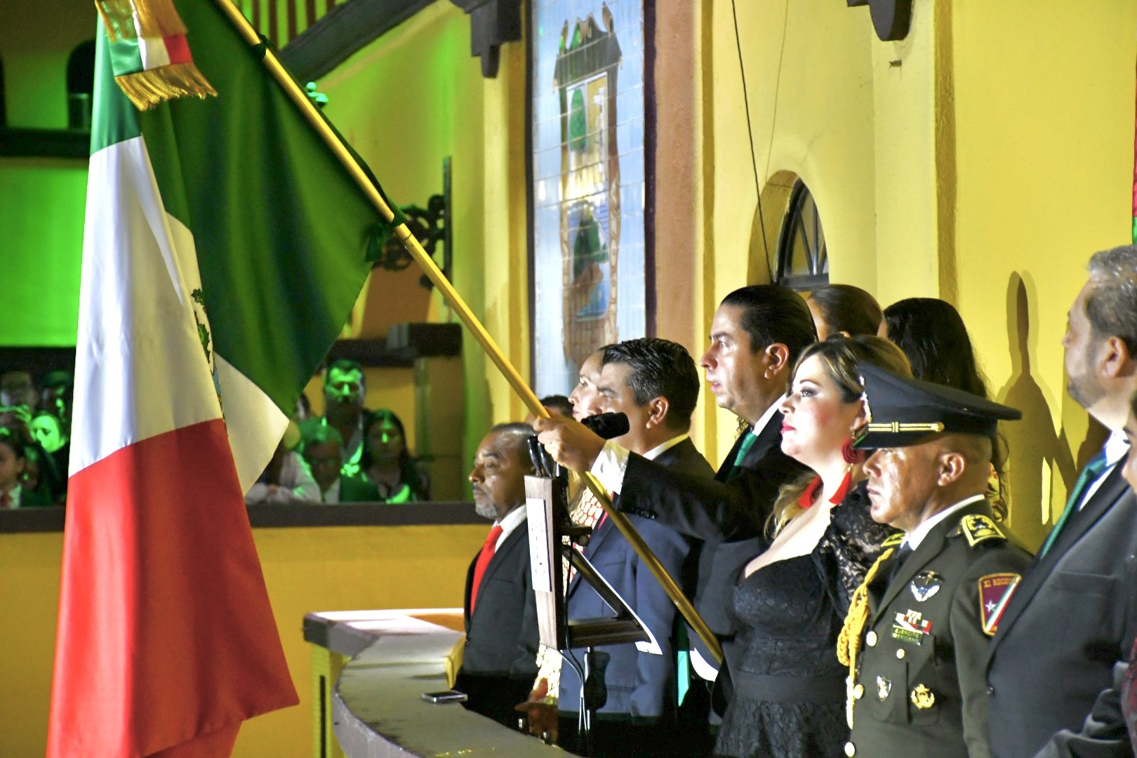 Encabeza Chema Morales Grito de Independencia en Ramos Arizpe