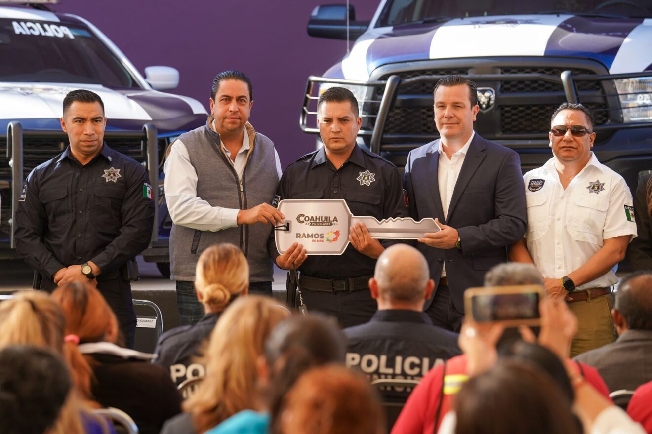 Cerramos administración sin bajar la guardia en seguridad: Chema; entregan patrullas