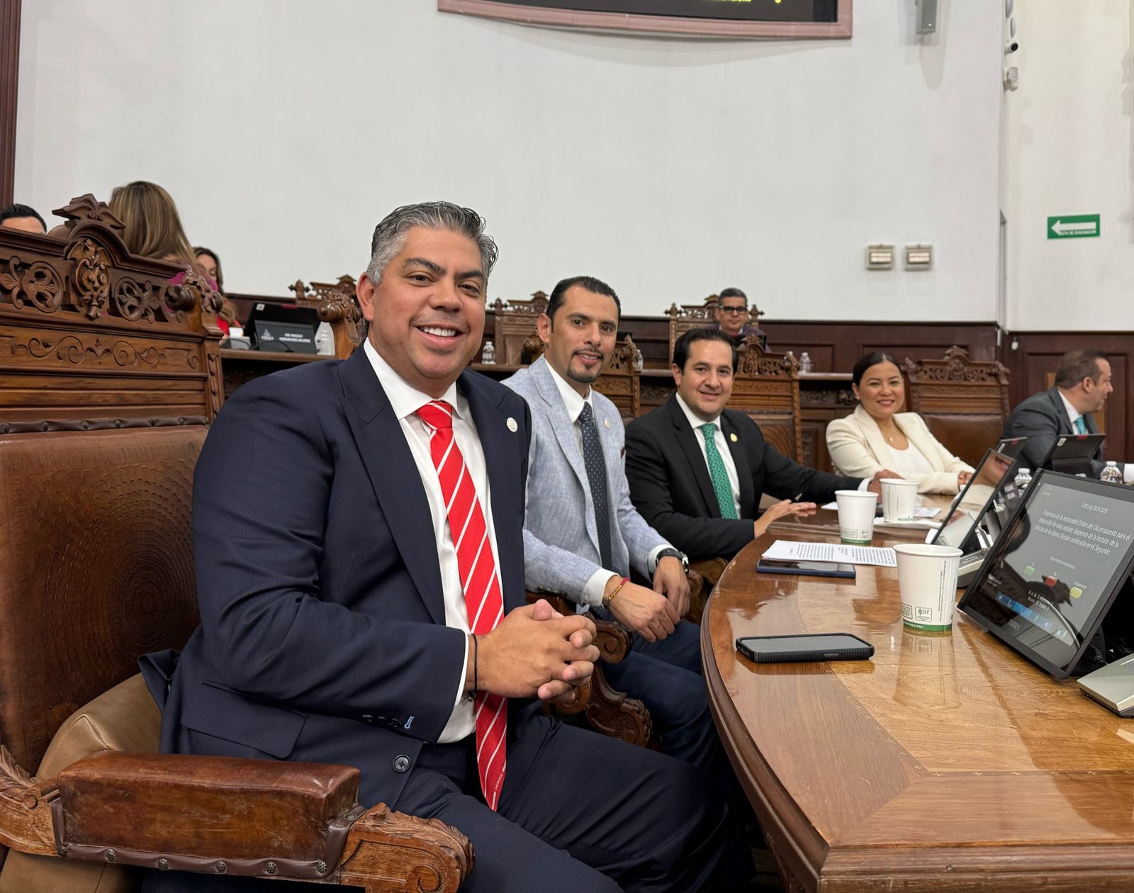 Respalda Paredes exhorto para modernizar clínicas del IMSS en la región centro de Coahuila