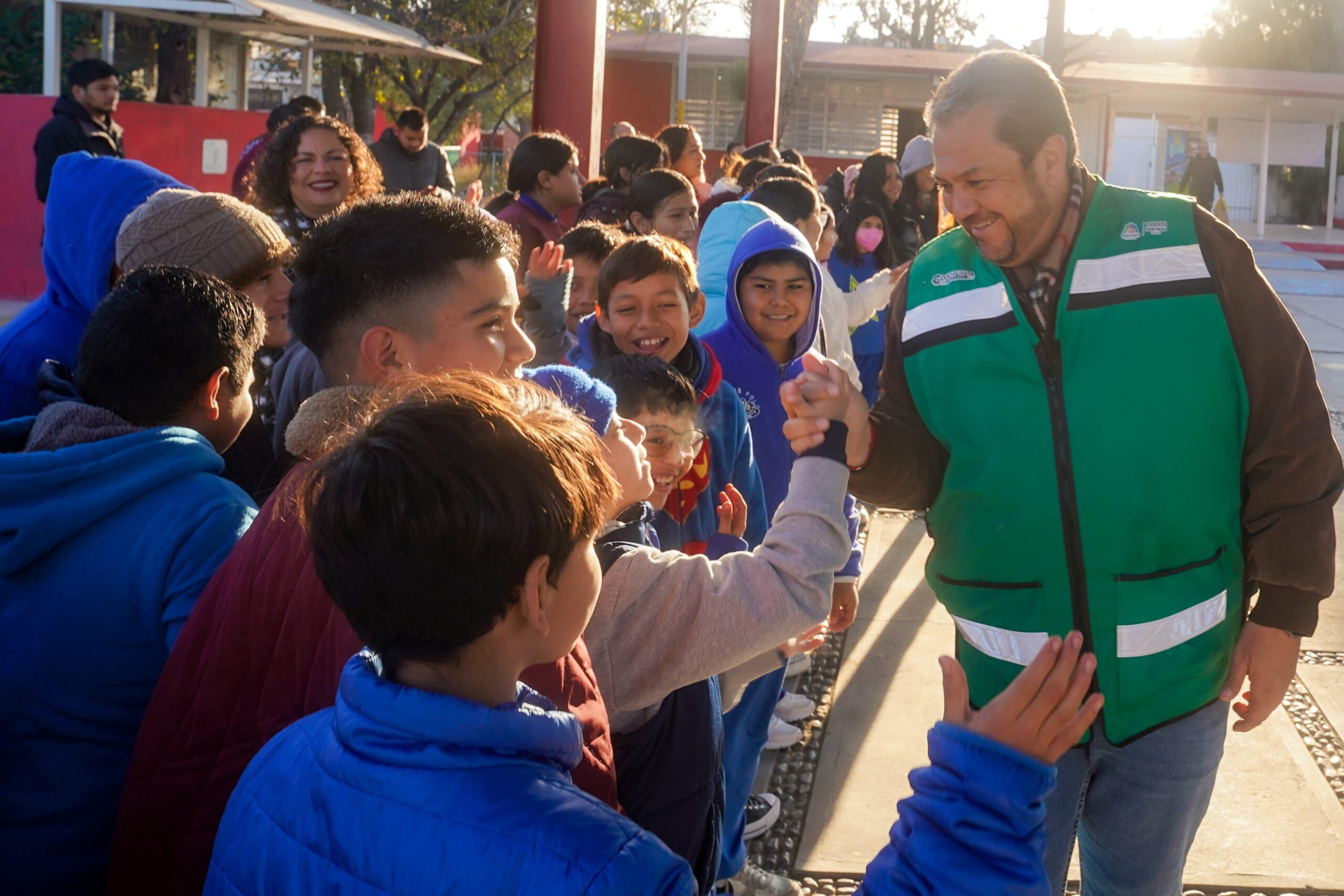 Impulsa Tomás Gutiérrez proximidad policial en escuelas