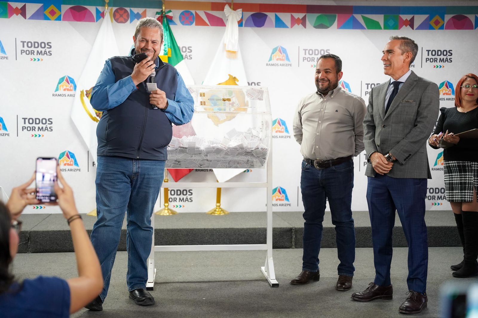 Municipio cumple: entrega premios a ciudadanos responsables