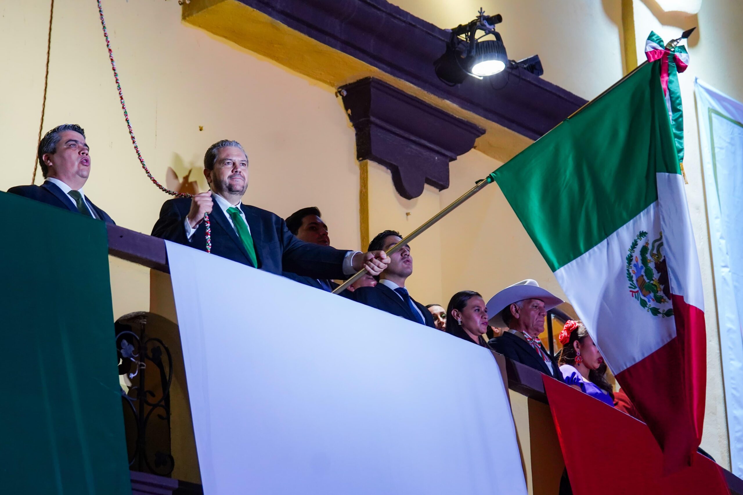 Ramos Arizpe celebra antes más de 25 mil personas el Grito de Independencia