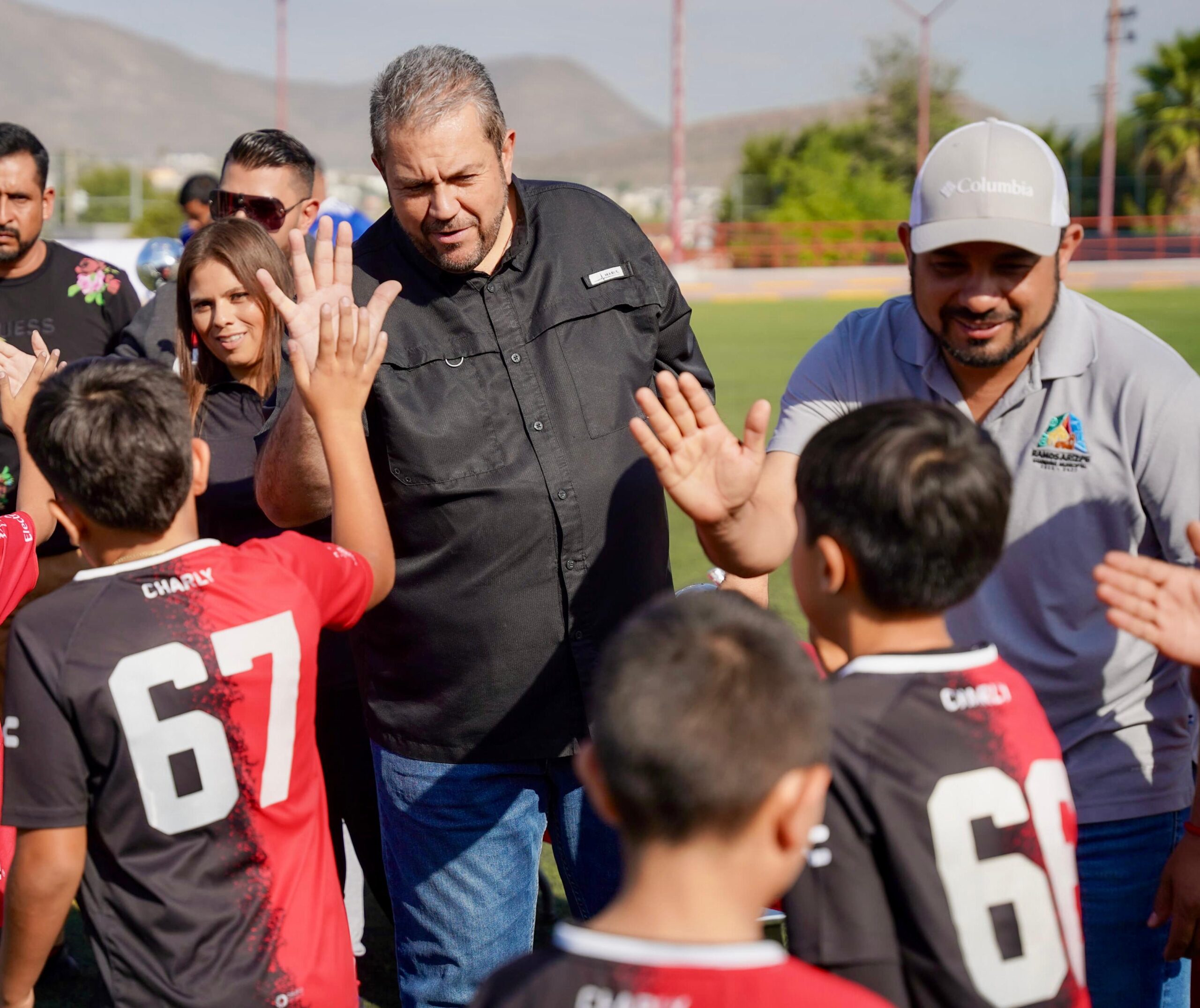 Continúa Tomás Gutiérrez apoyando al deporte