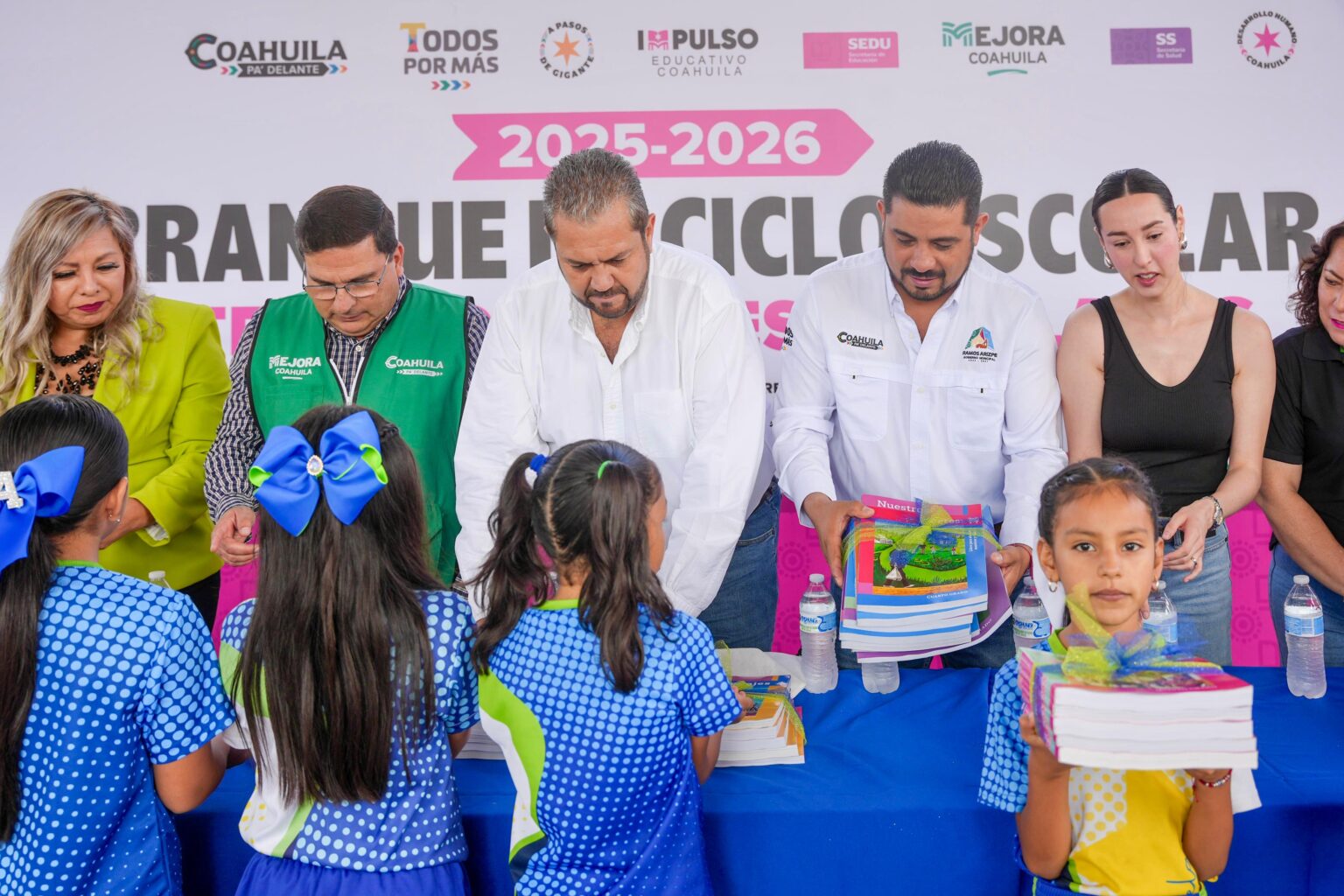 Arranca ciclo escolar 2025–2026 en Ramos Arizpe con respaldo del gobernador y alcalde