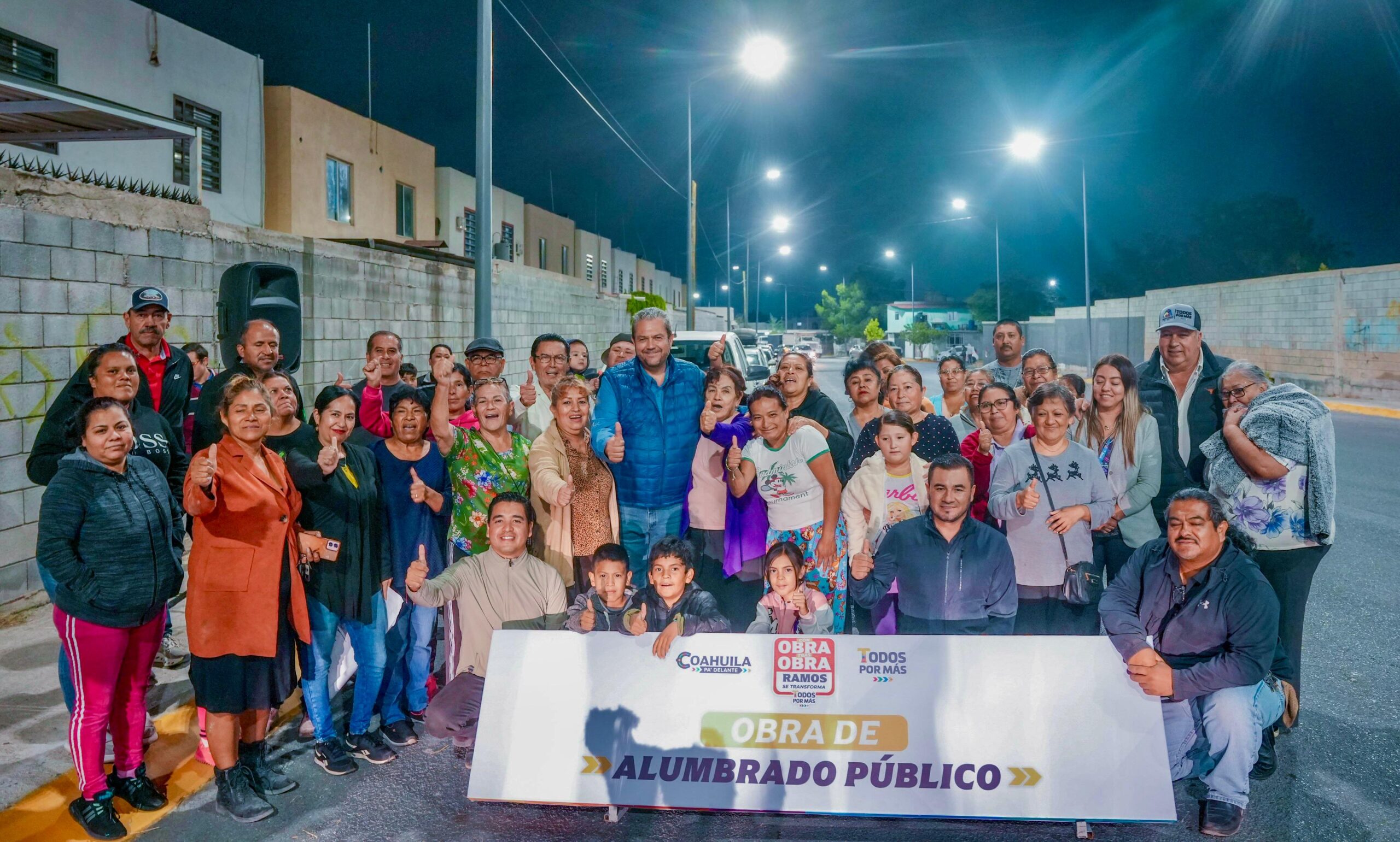 Obra tras obra Ramos se transforma; nuevo alumbrado en la colonia Revolución
