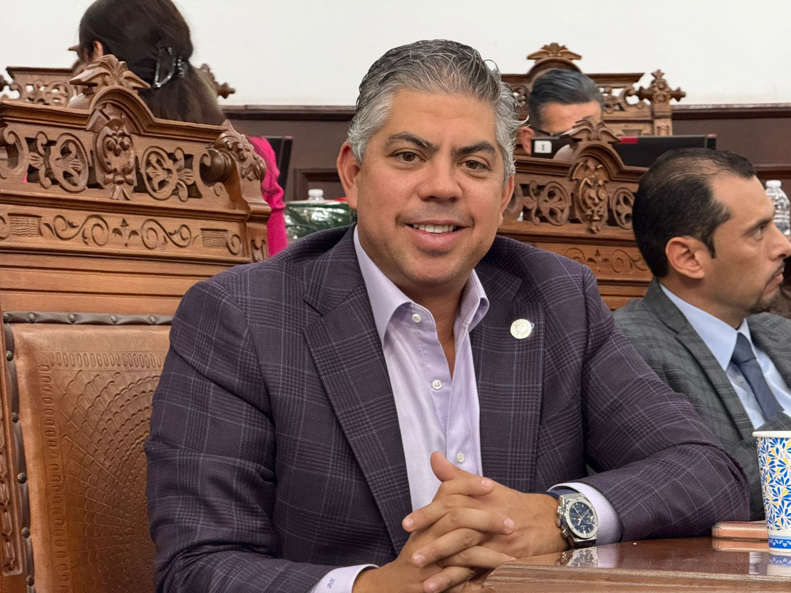 Exhorta Paredes  a endurecer sanciones por robo de identidad y extorsiones digitales