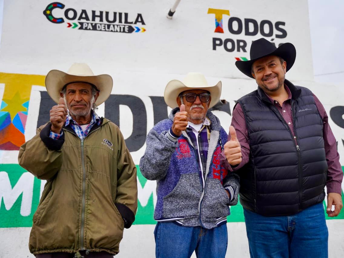 Entrega Tomás Gutiérrez obra de agua para familias de San Juan de Amargos