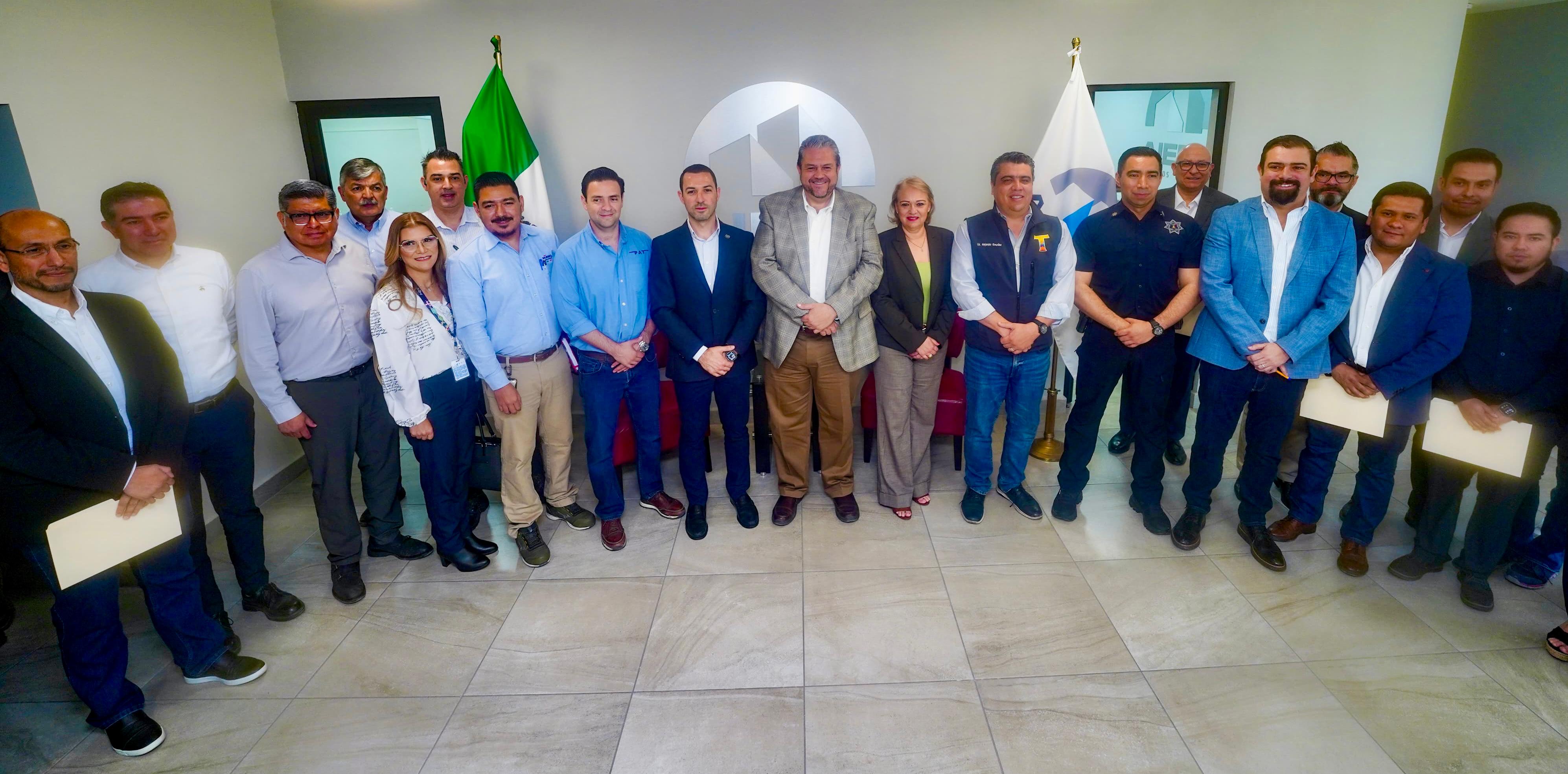Fortalece Tomás Gutiérrez coordinación con industriales de Ramos Arizpe