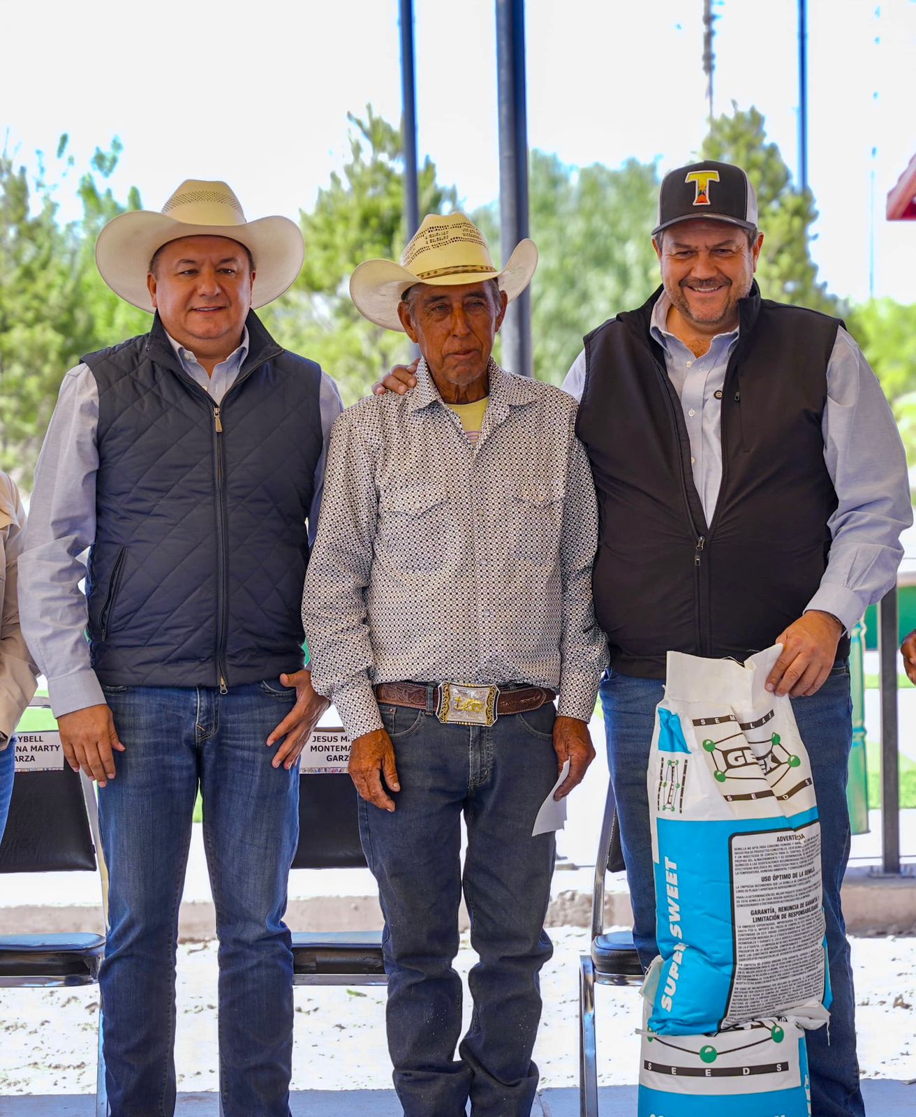 Continúan Manolo Jiménez y Tomás Gutiérrez impulsando al campo