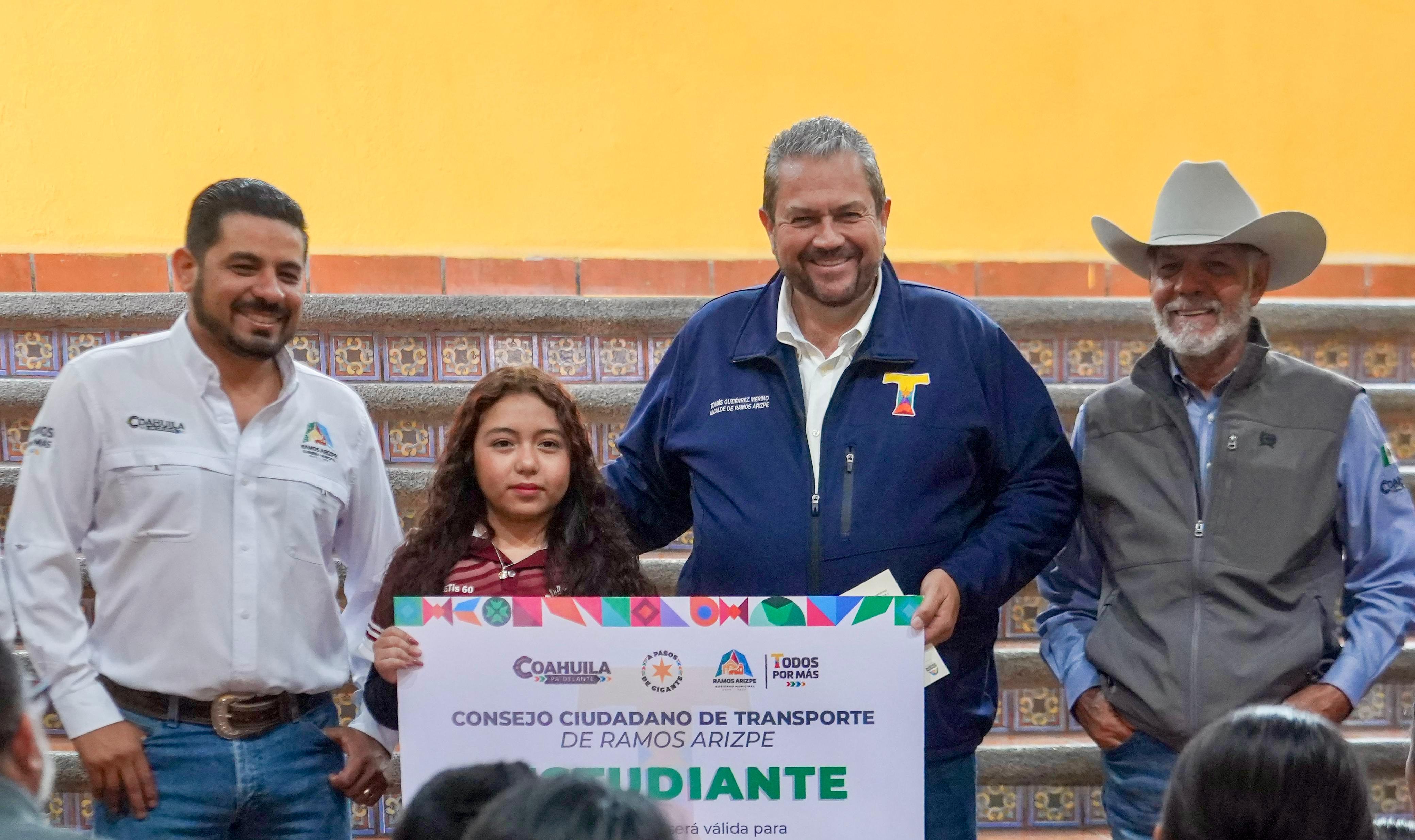 Tomás Gutiérrez impulsa credencial inteligente y ordena el transporte en Ramos
