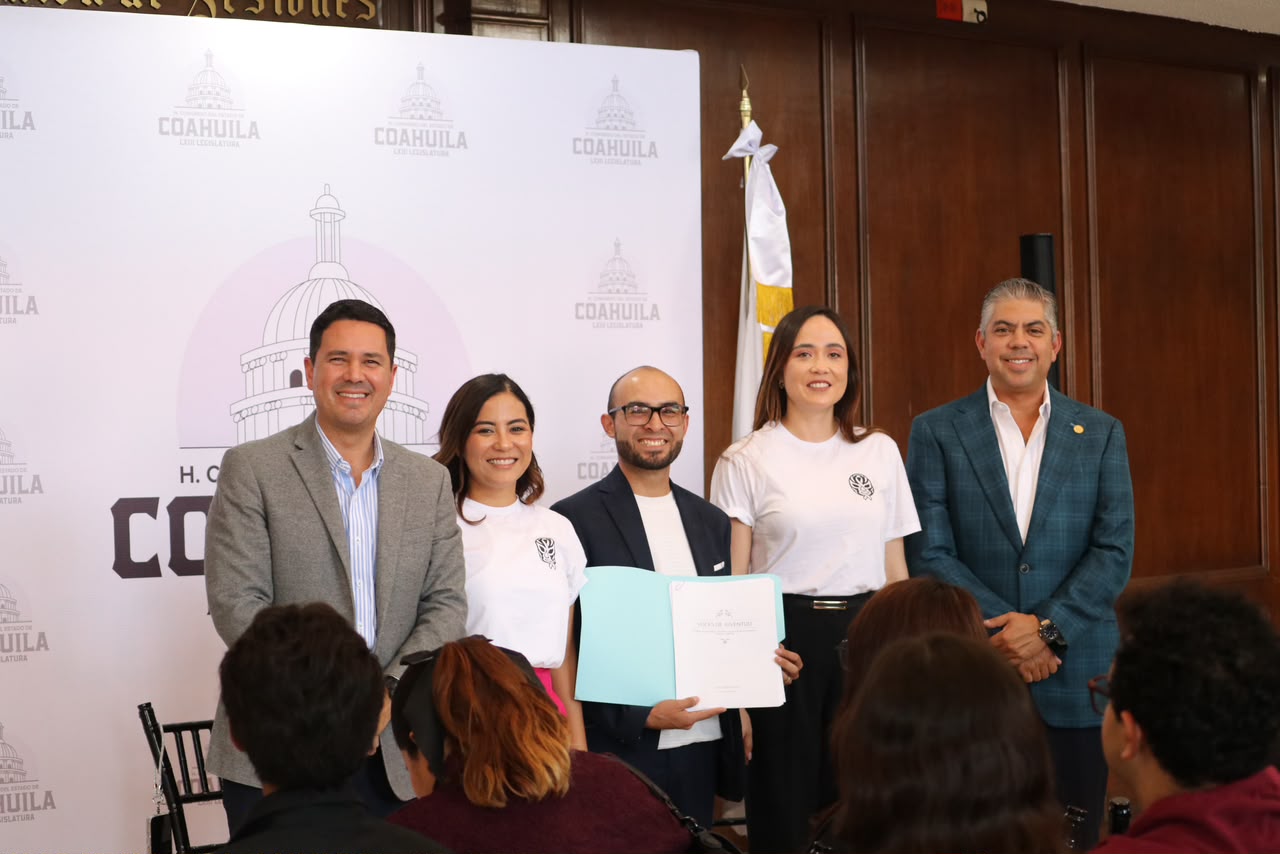 Diputados del PAN abren las puertas del Congreso a jóvenes de Coahuila
